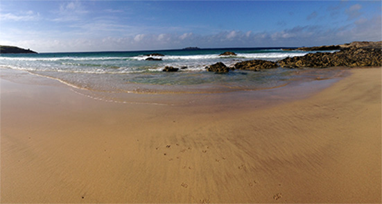 Tony Hogan's seascape photograph for his painting holidays in Cornwall.