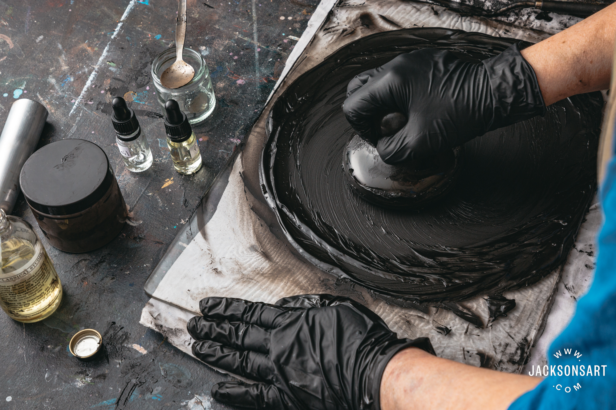 grinding oil paint