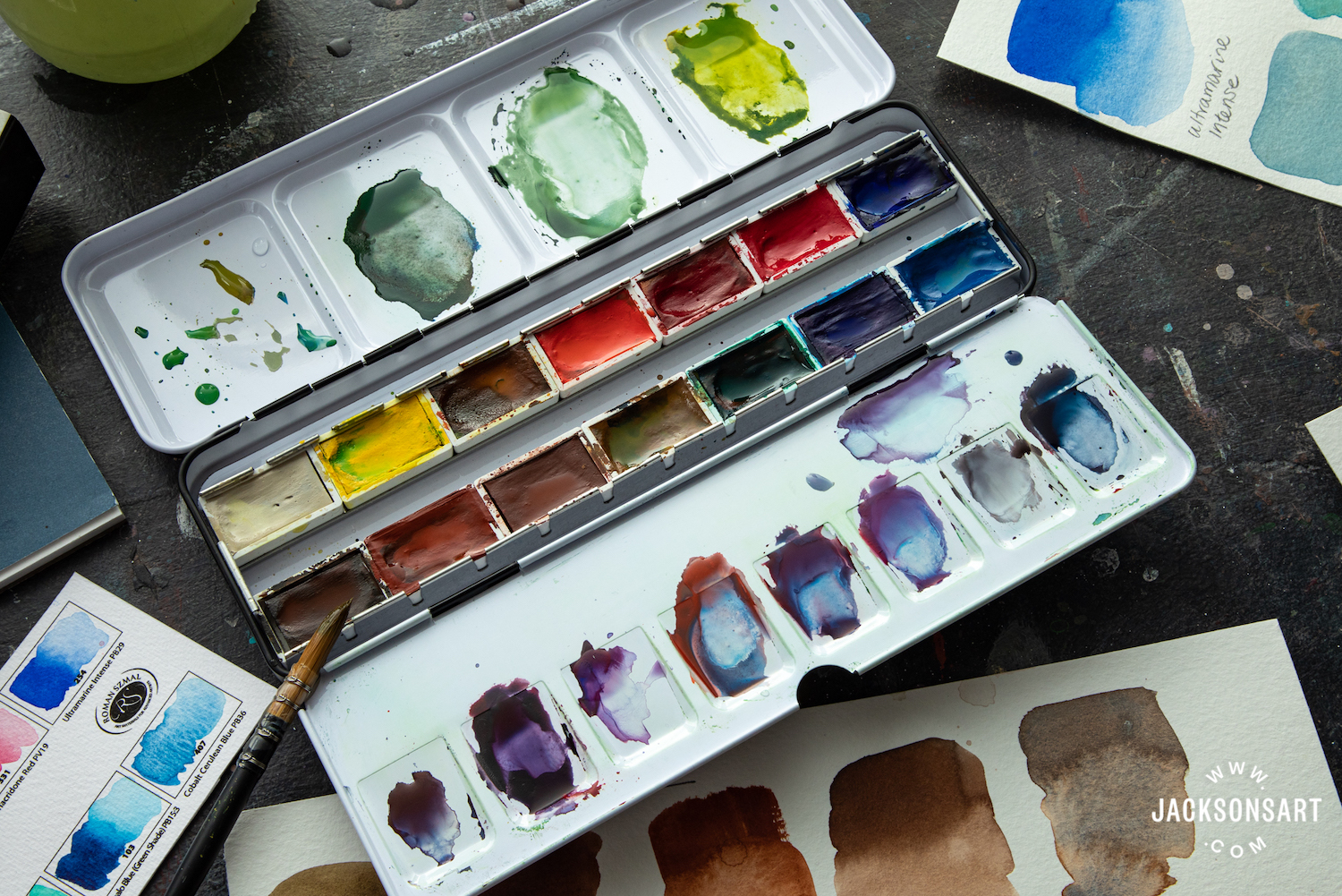 Watercolor Palette Empty Large Capacity with Finger Hole Gouache Mixing