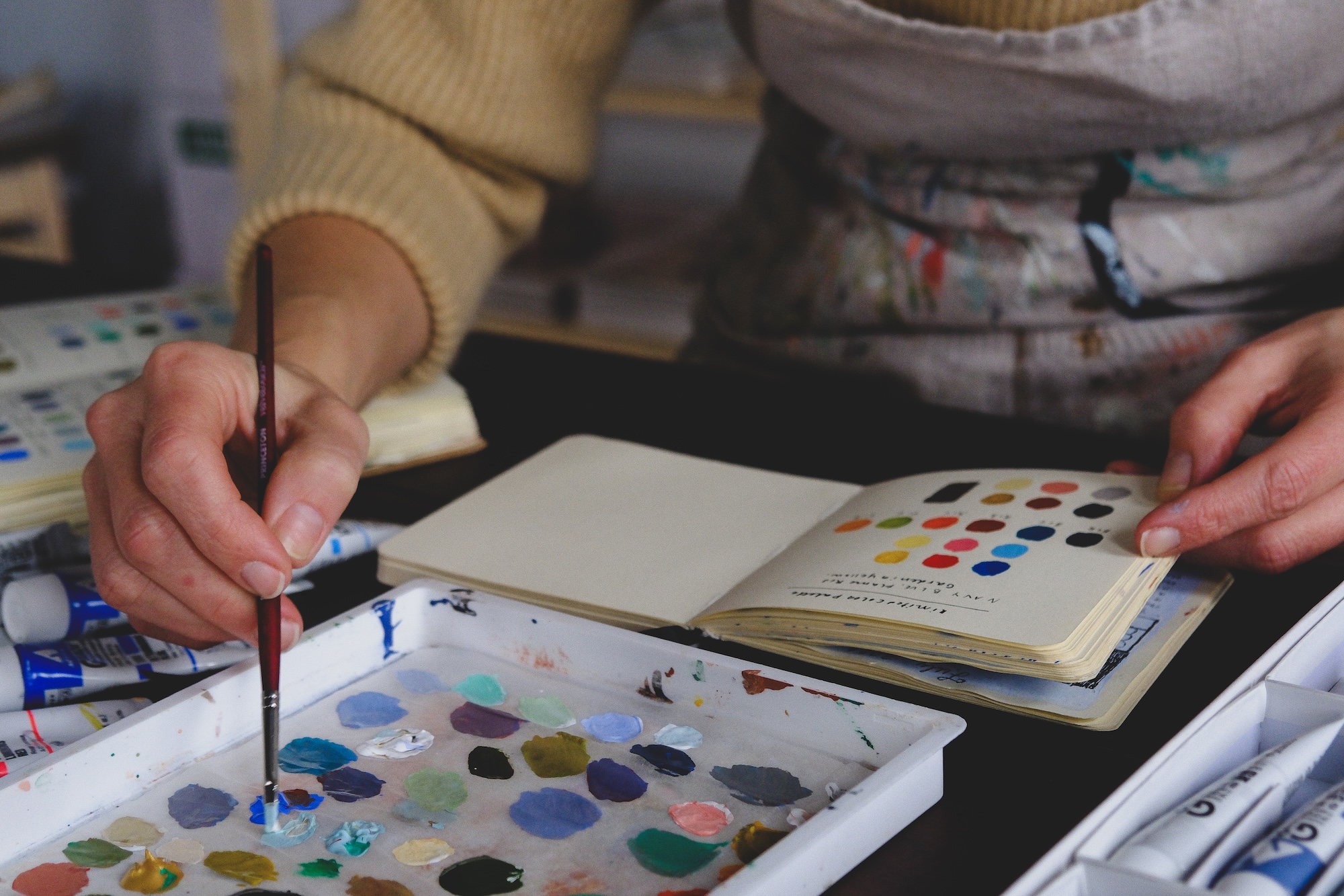 Rebecca Green on Curating Her Holbein Acrylic Gouache Set