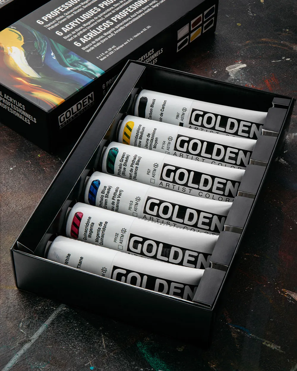 We’ve put together a wide variety of gift ideas for artists of all levels of experience, and catering for all budgets.