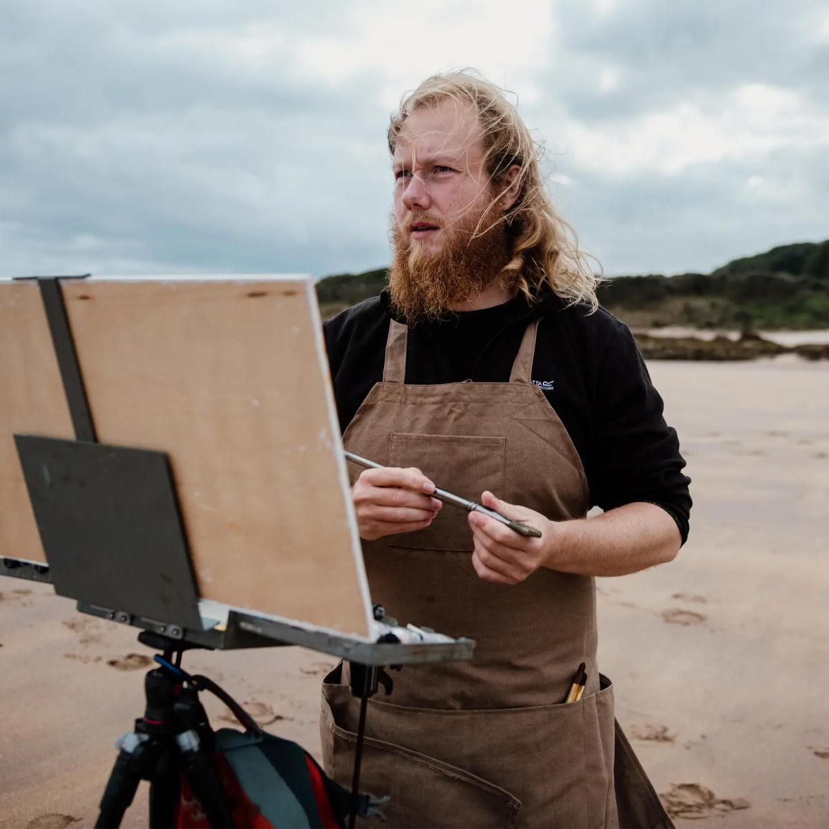 Martin Clarkson Tests Jackson’s Professional Oil Paints, Photo credit: Kirstin McEwan Photography