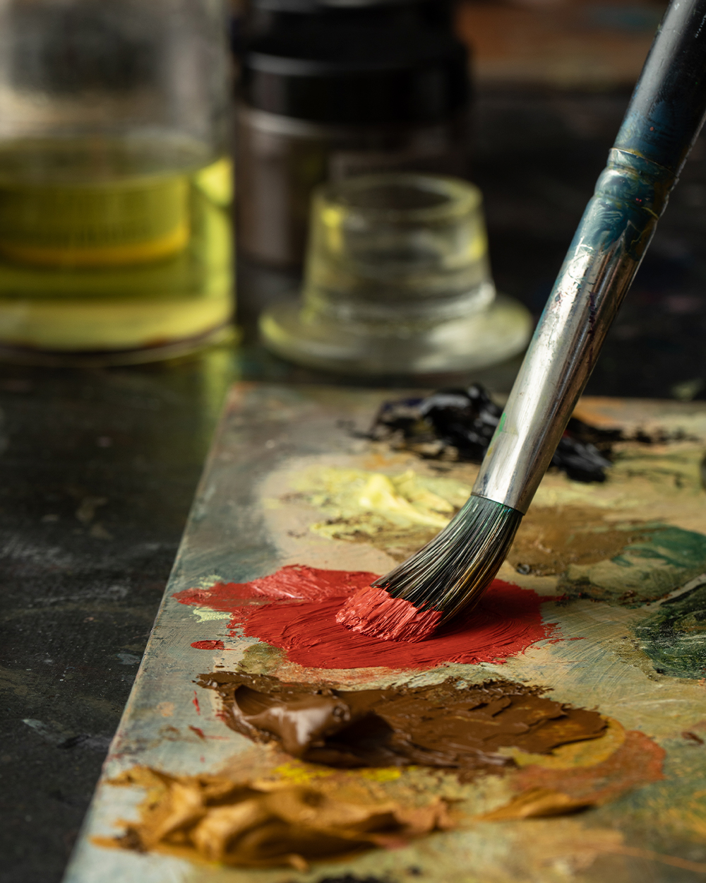 Jackson's Art Supplies | Brushes for Oil Painting We have every kind of oil painting brush to suit all kinds of oil painting techniques. From hog to sable, to the latest technology in synthetics.