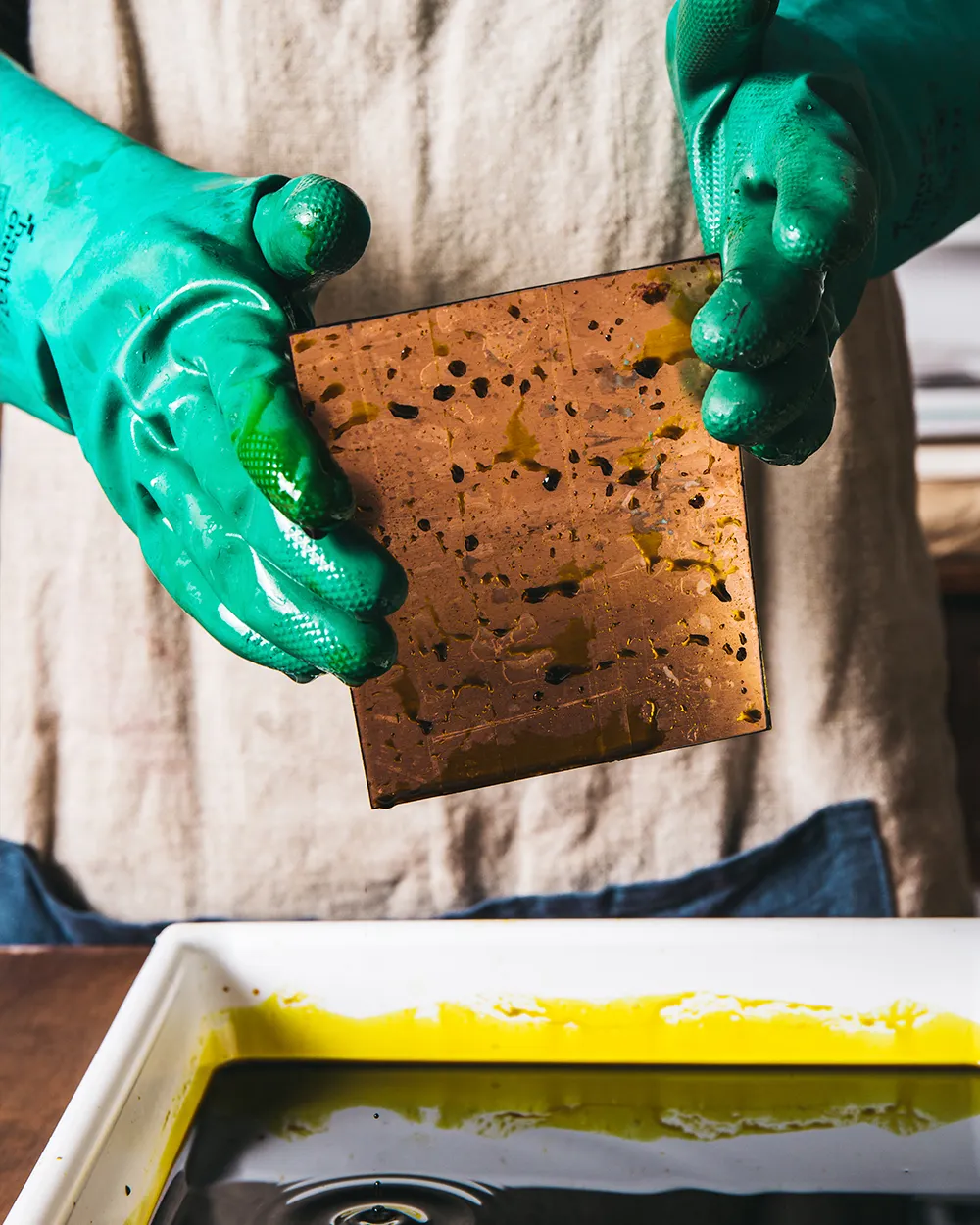 Jackson's Art Supplies | Etching Plates & Prep Zinc and copper plates for etching, transparent plates for collagraph, monoprint, and drypoint, and preparation tools can be found in this section.